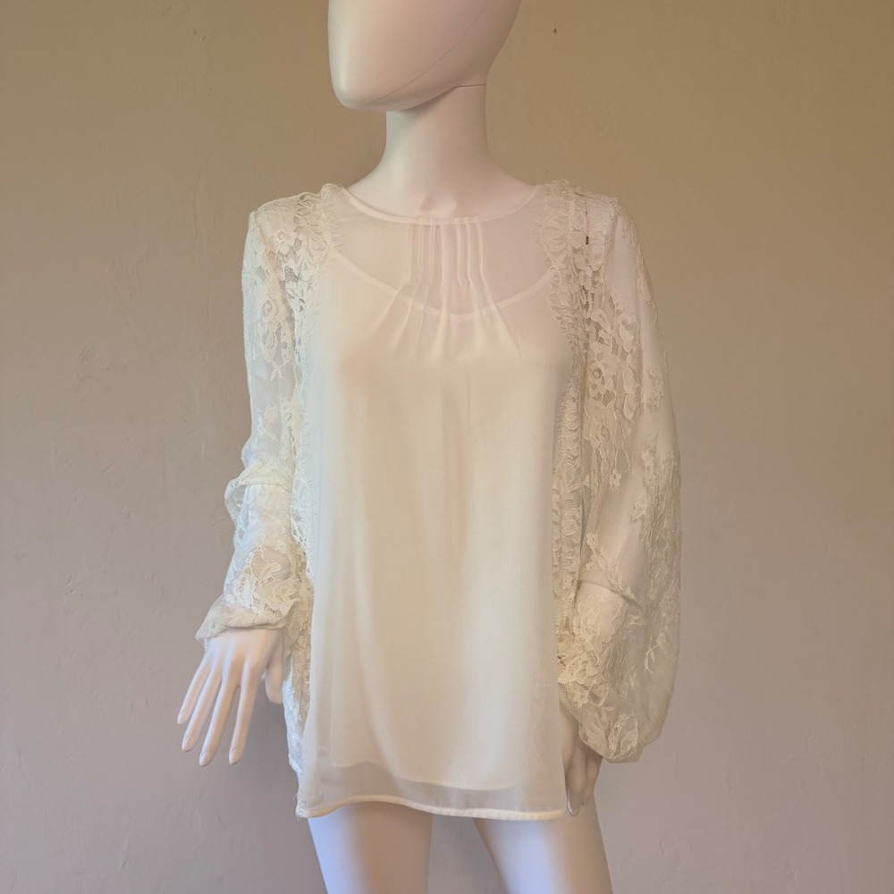 White House Black Market Women's Lace Sleeve Chiffon Blouse Pearl Button Ivory S